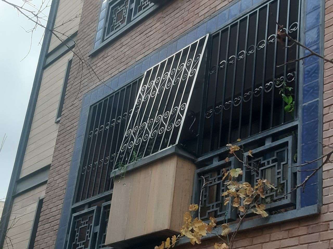 حفاظ پنجره تهران